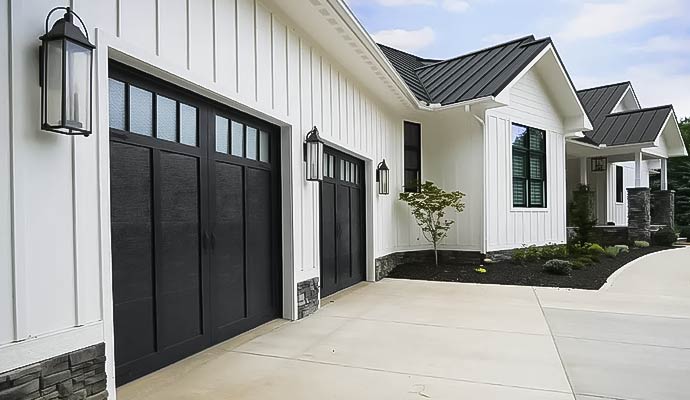 Modern farmhouse with Haas garage doors
