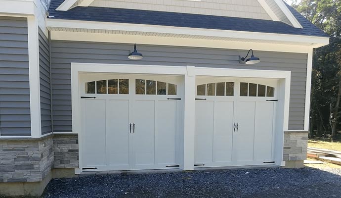 Garage door maintenance service